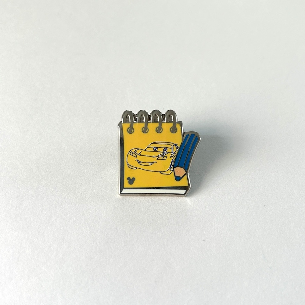 Disney Pixar Cars Lightning McQueen Sketch Pad Pin (2014)